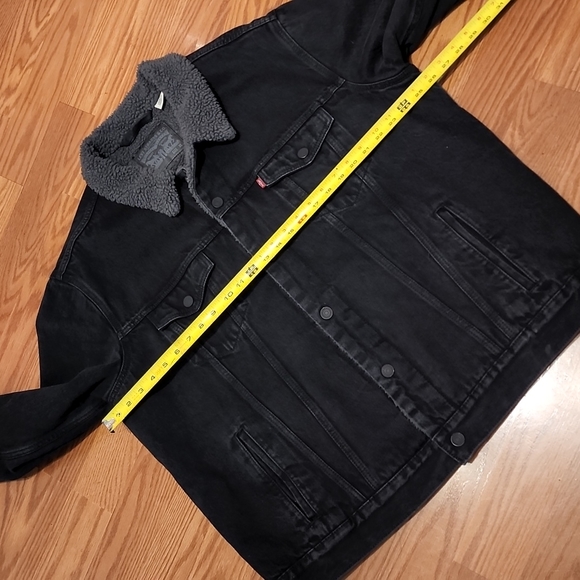 Black Levi's lined jacket xl - Picture 6 of 11